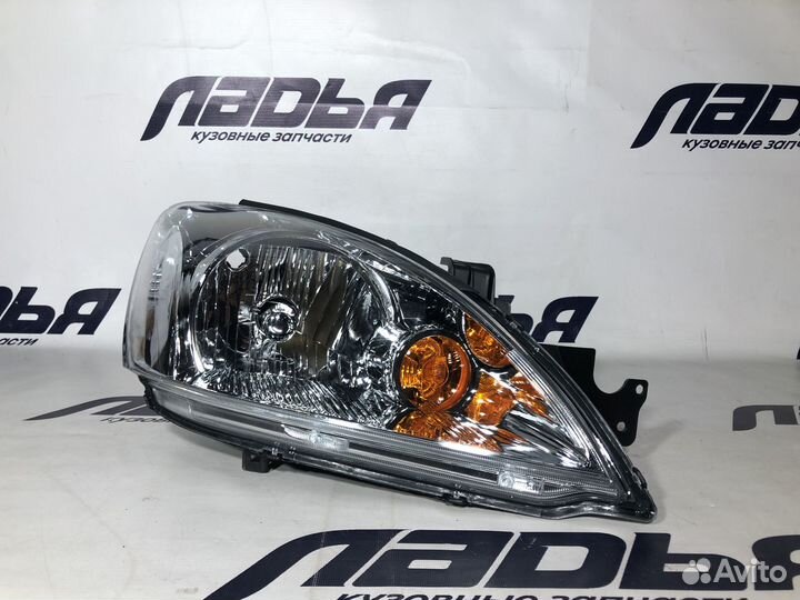 Фара mitsubishi lancer 03-07 правая хром
