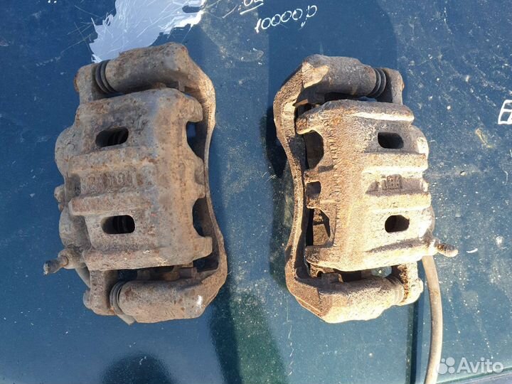 Суппорта передние Mitsubishi Galant 8