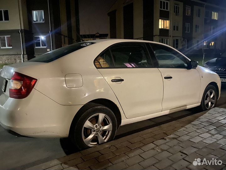 Skoda Rapid 1.2 МТ, 2015, 90 000 км