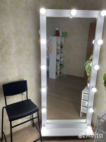 Гримерное зеркало с лампочками бу