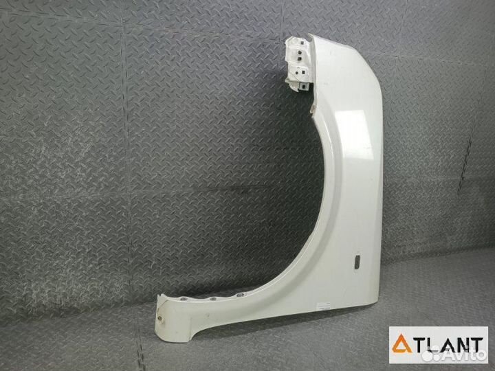 Крыло переднее левое nissan cube