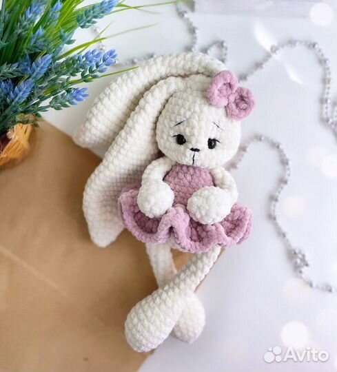 Вязаный заяц. Игрушки ручной работы. Вязаные игруш