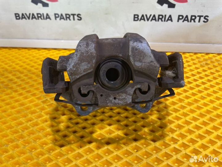 Суппорт тормозной задний левый Mercedes E W212 3.5