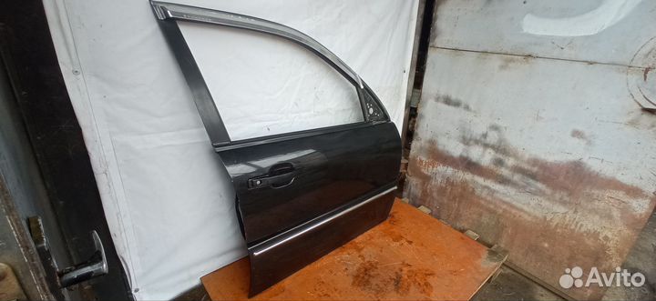 Передняя правая дверь Ssang Yong Rexton 1