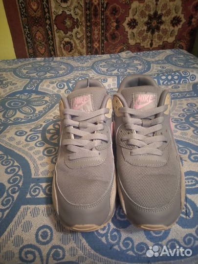 Nike Air Max 90
