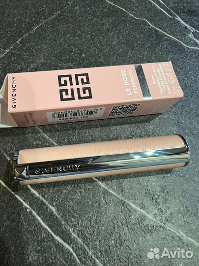 Помада givenchy