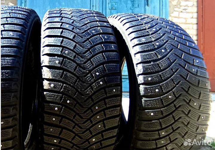 Michelin X-Ice North 2 235/55 R19