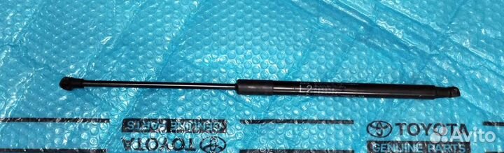 Амортизатор стекла багажника Прадо 150 левый