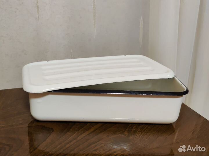 Эмалированный лоток СССР