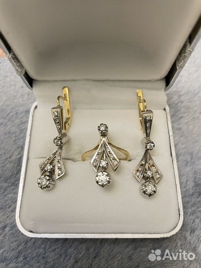 Золотой Комплект 750 проба с бриллиантами