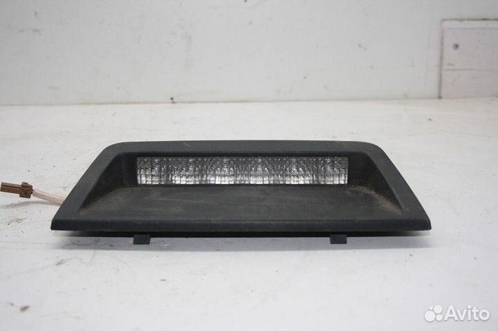 Фонарь задний (стоп сигнал) nissan almera N15 1995