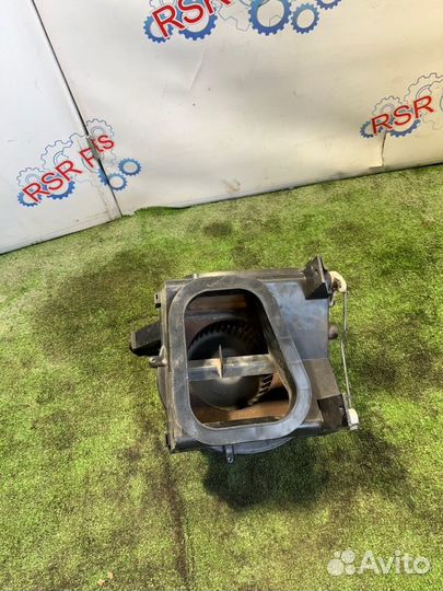 Мотор печки Mitsubishi Mirage C62A 4G15 1992