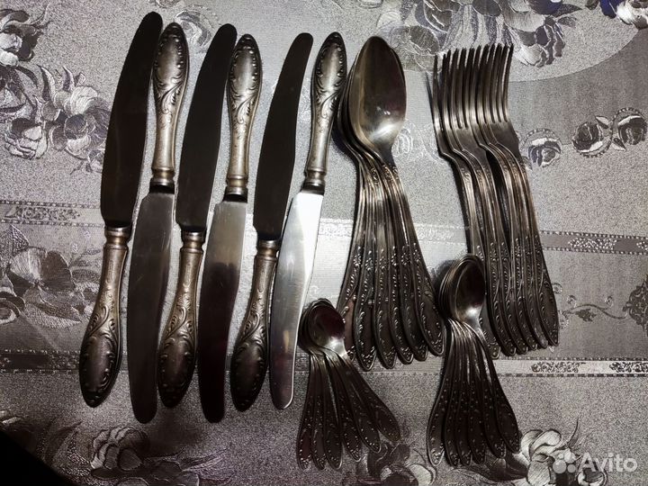 Набор столовых приборов мельхиор СССР,30 предметов