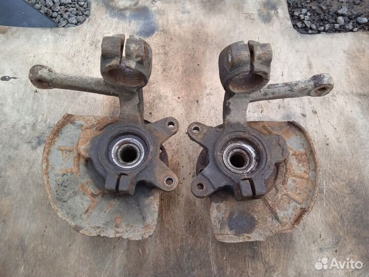 Поворотный кулак Skoda Felicia 1.6