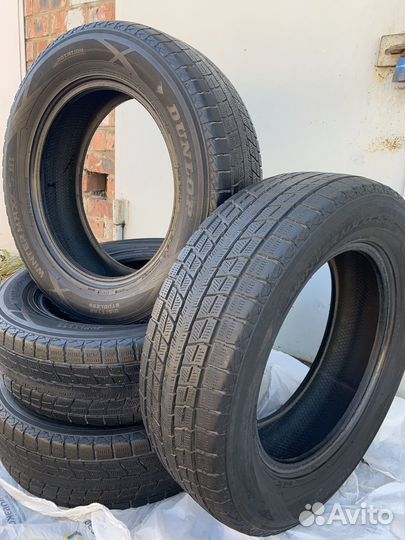 Dunlop Winter Maxx SJ8 235/65 R18