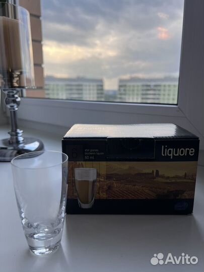 Хрустальные стопки, рюмки