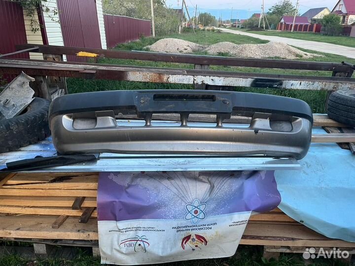 Бампер передний Шевроле Нива