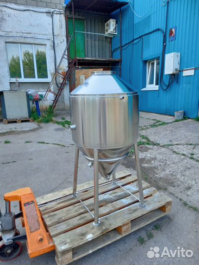 Цкт 1150 л из нержавейки с горловиной на 8 дюймов
