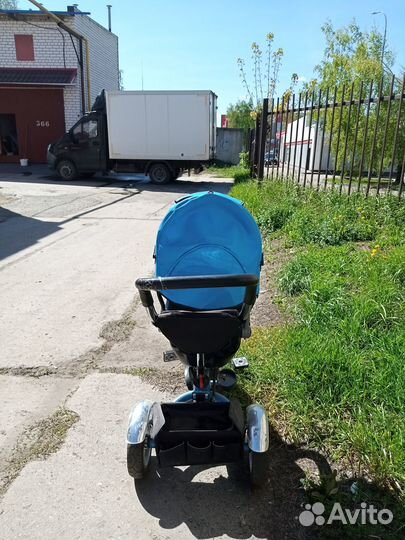 Велосипед с родительской ручкой