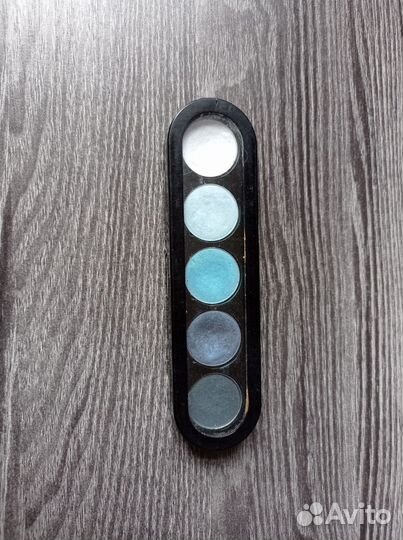 Палетка теней make up atelier Т07