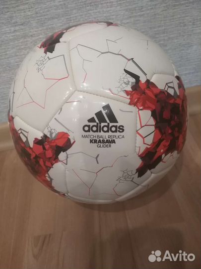 Футбольный мяч 