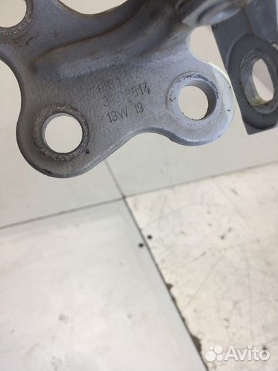 Петля двери передняя левая нижняя (Volvo S60)