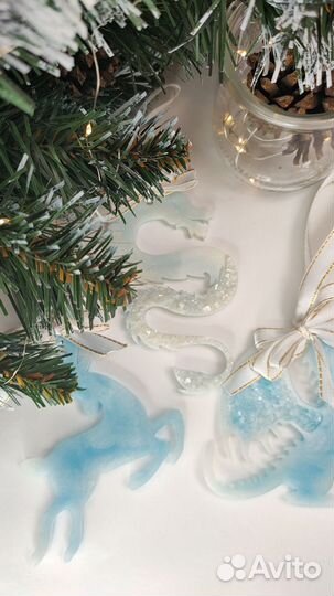 Новогодние игрушки из эпоксидной смолы