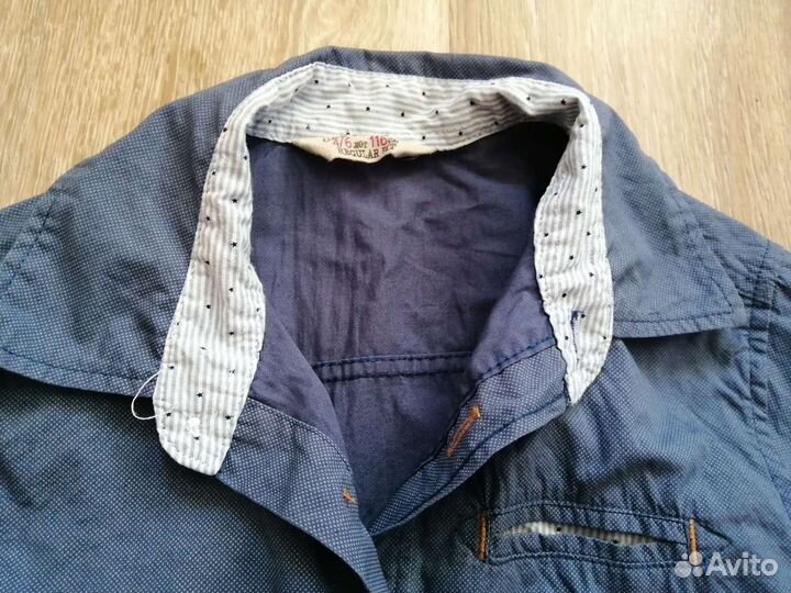 Рубашки и джемпер. Каждая из рубашек надевалась 1р