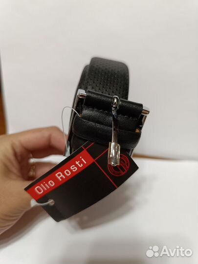 Мужской кожаный ремень черный