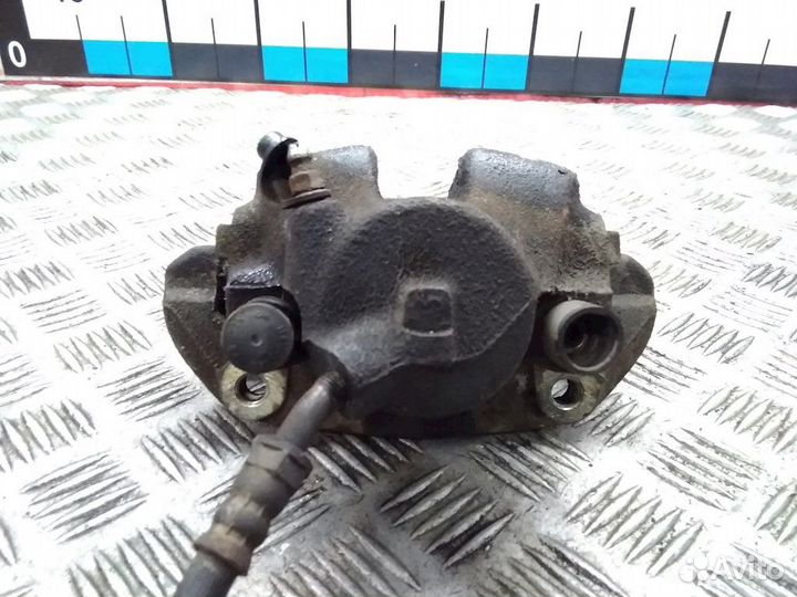 Суппорт передний правый BMW 3 E46 2000 34116758114