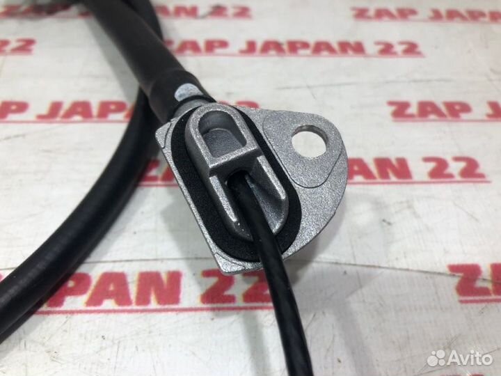 Трос ручника левый Toyota Rav4 ACA31