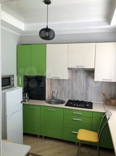 2-к. квартира, 40 м², 1/3 эт.