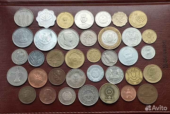 Монеты 133 стран
