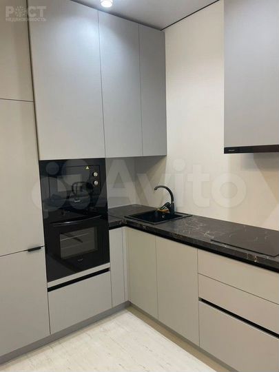 3-к. квартира, 70 м², 1/23 эт.