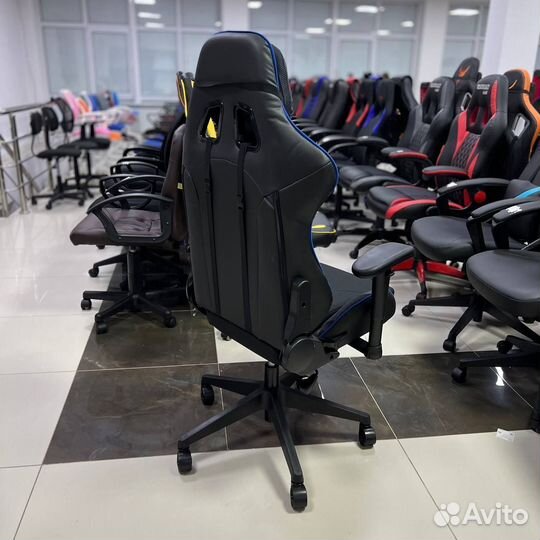 Игровое кресло Zombie Viking 4 Aero (цвета)