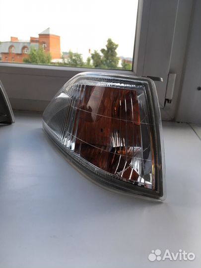 Поворотники toyota carina 210 (20-383)