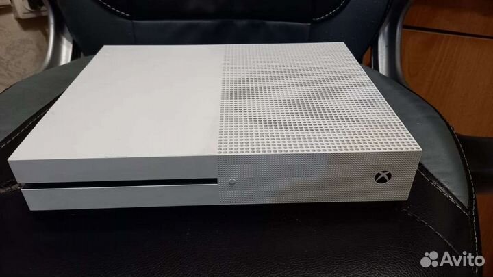 Xbox One S
