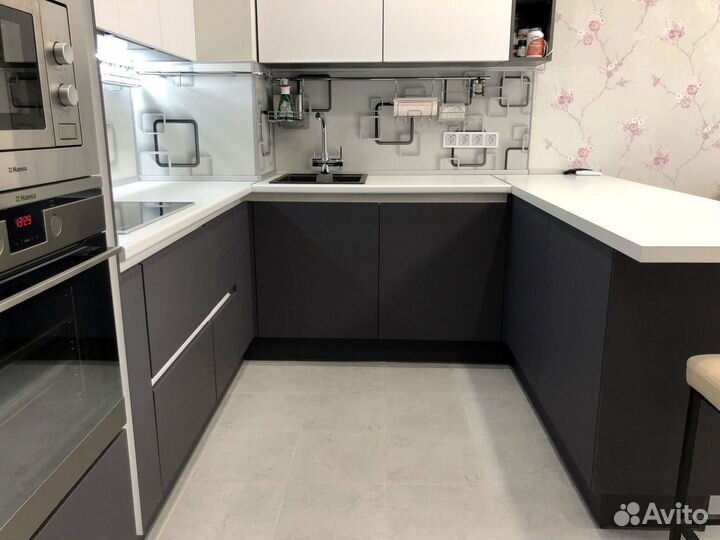 Кухонный гарнитур на заказ под ключ