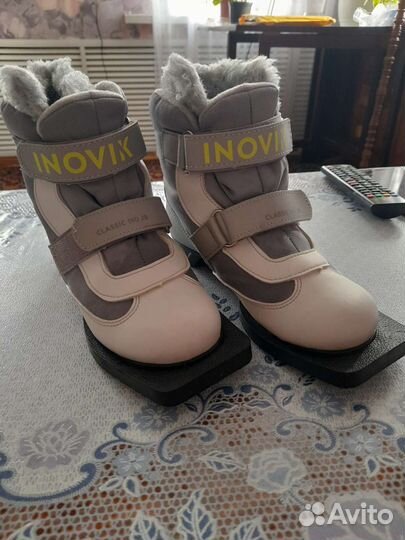 Лыжные ботинки детские 33 размер