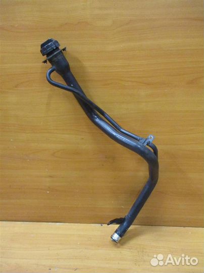 Горловина топливного бака Mitsubishi Outlander 1