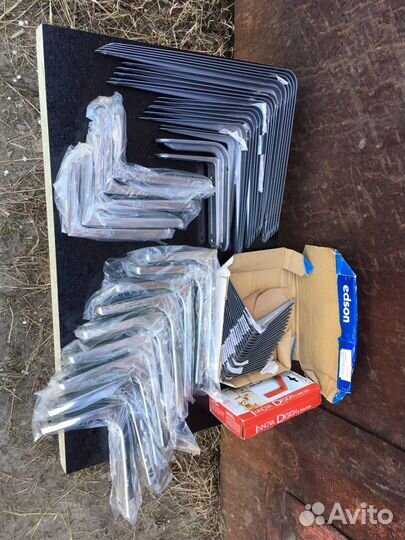 Мебельная фурнитура