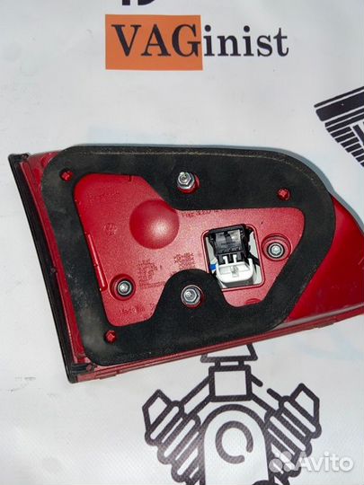 Фонарь крышки багажника задний правый Vw Passat B7