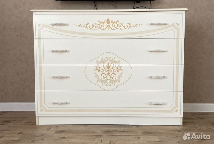 Шкаф и комод