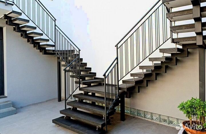 Лестница на металлическом каркасе дизайн 4083