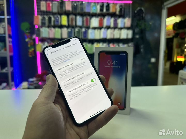 iPhone X, 64 ГБ