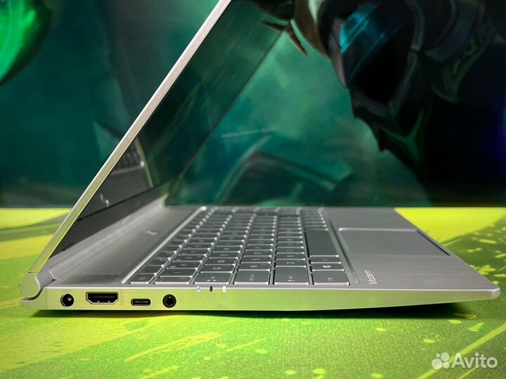 Ноутбук для работы MSI / Core i5