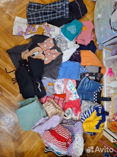 Отдам даром детские вещи