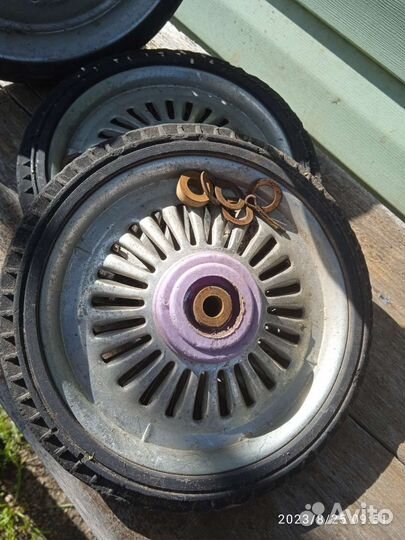 Колеса с детского велосипеда