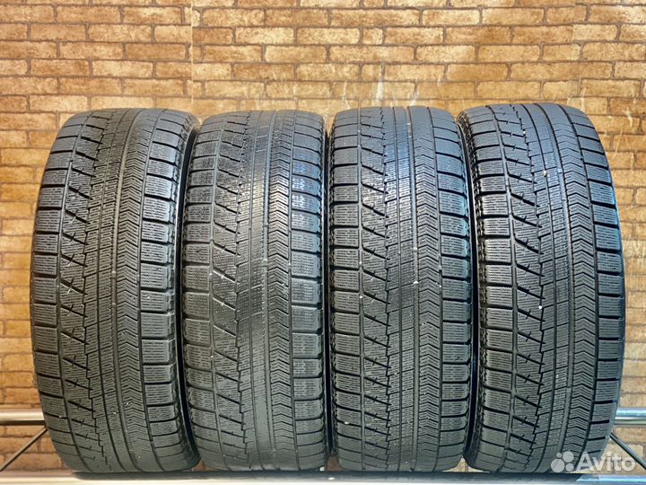 Bridgestone Blizzak VRX 225/55 R17 97S