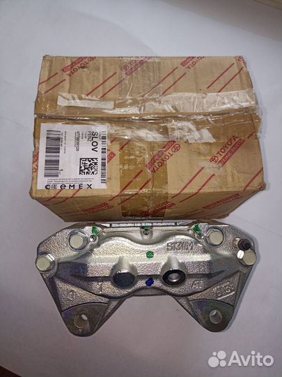 Суппорт тормозной (пер. пр.) Toyota Land Cruiser 9